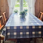 Prázdninový dům 4 Bedroom Stunning In *